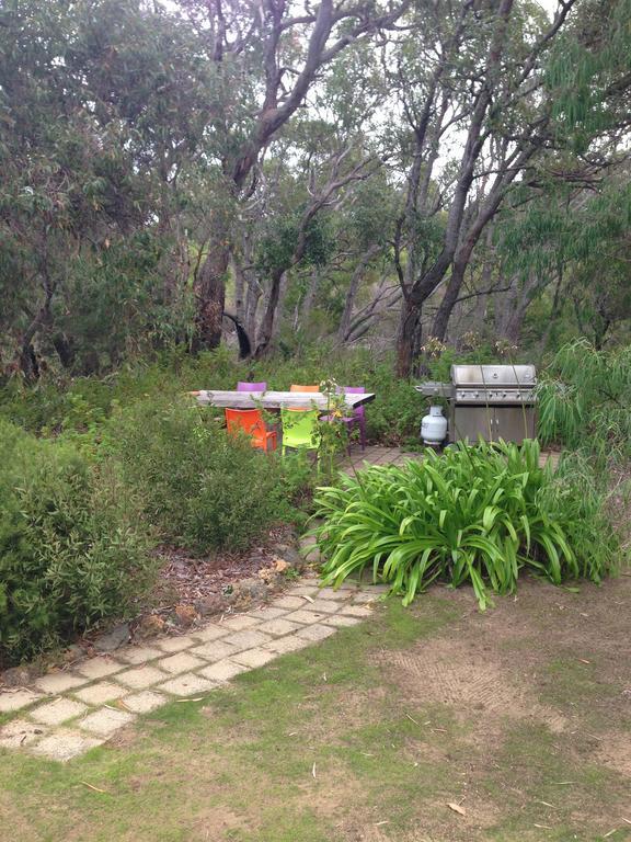 Llewellin'S Guest House Margaret River Exterior foto