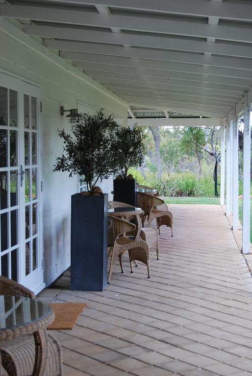 Llewellin'S Guest House Margaret River Exterior foto